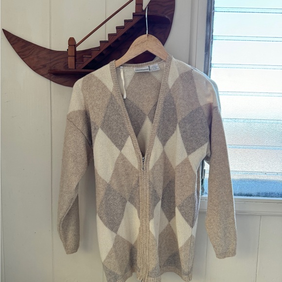 Liz Claiborne Argyle Cardigan Sweater - Picture 3 of 7